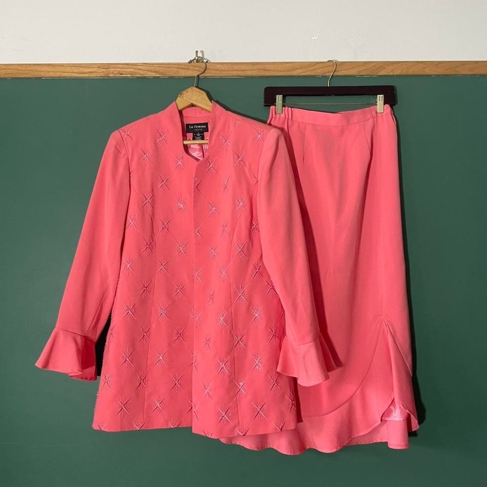 Vintage La Femme Paris pink silk jacket‎ and skirt set with beaded details